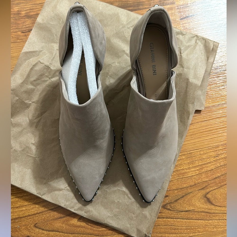 Gianni Bini Danyellaa Suede Studded